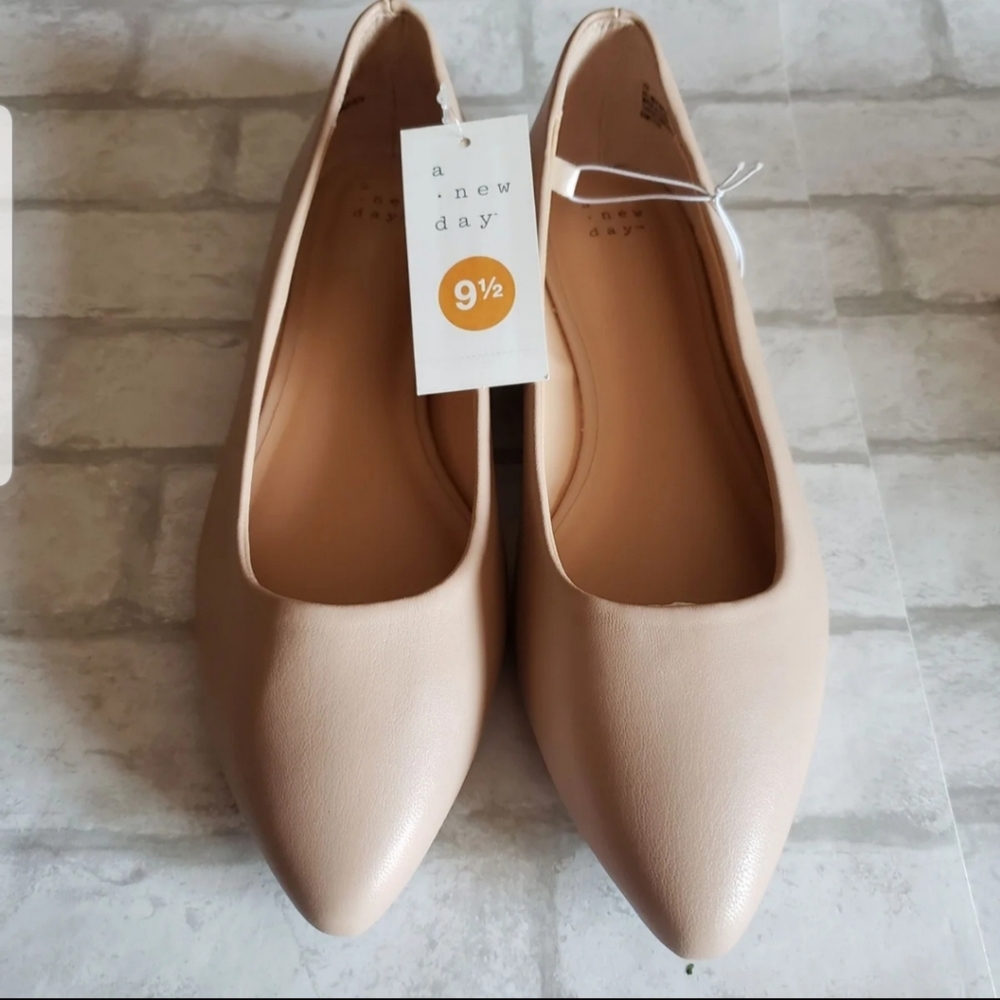 Womens Beige Ballet Flats